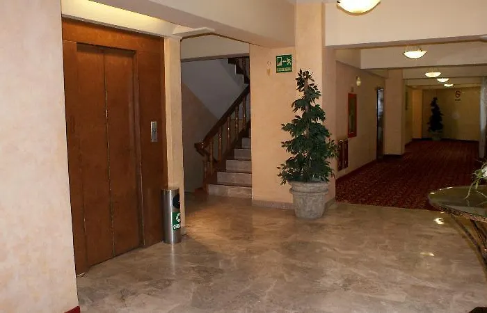 Hotel Escala Del Norte 3*